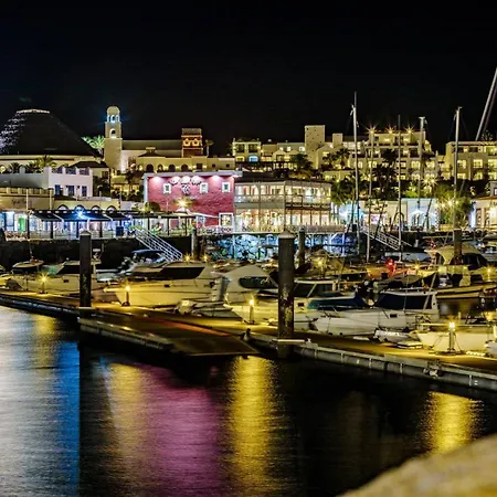 Amparo * Playa Blanca